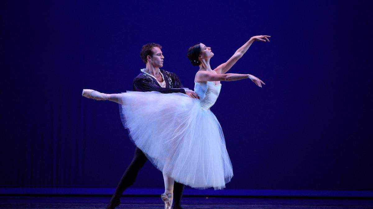 Más de 100 artistas se esperan en esta edición. En la foto: Rosa Pierro, del Polish National Ballet y Andras Ronai, del Hungarian National Ballet, artistas invitados en el XXIV IBFM (2019).