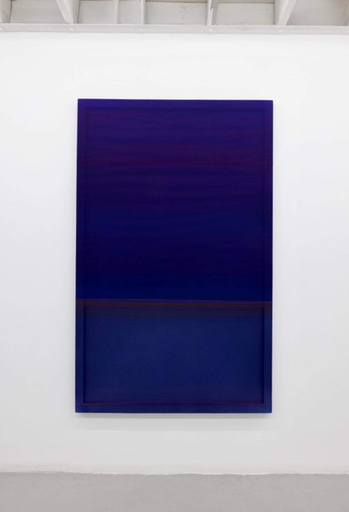 ‘Nocturne’, 2026, pieza mural de gran formato. Capas de tul y gasa estiradas sobre soportes de madera.