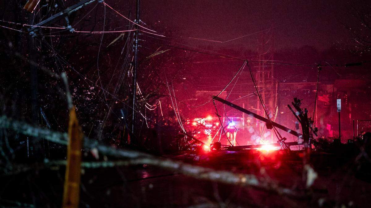 Tornados causaron destrozos en la calle Nesbitt Lane, en Madison, Tennessee, el sábado 9 de diciembre de 2023.