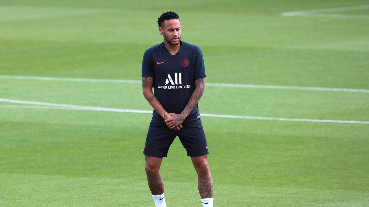 La reunión celebrada este martes en la capital francesa para la posible venta por el París Saint Germain (PSG) de Neymar al Barcelona terminó sin acuerdo y sin avances significativos por parte de los dos clubes que mantuvieron sus posiciones conocidas, según la prensa francesa.