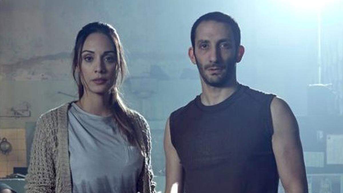 La serie ‘El marginal’ (2018), ocurre en una peligrosa cárcel de la ciudad de Buenos Aires un grupo de hombres se enfrentan con la violencia, el delito y el deseo de libertad.