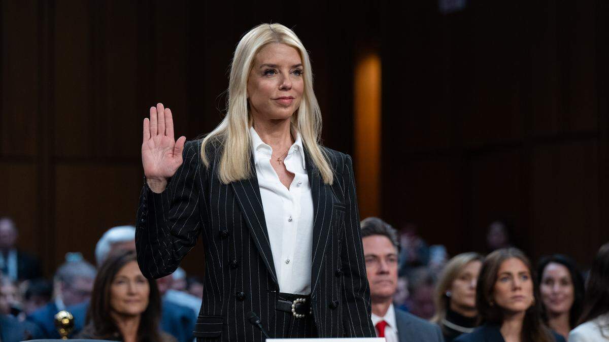 El Senado de Estados Unidos confirmó este martes la nominación de la ex fiscal general de Florida Pam Bondi como fiscal general en la Administración del republicano Donald Trump.