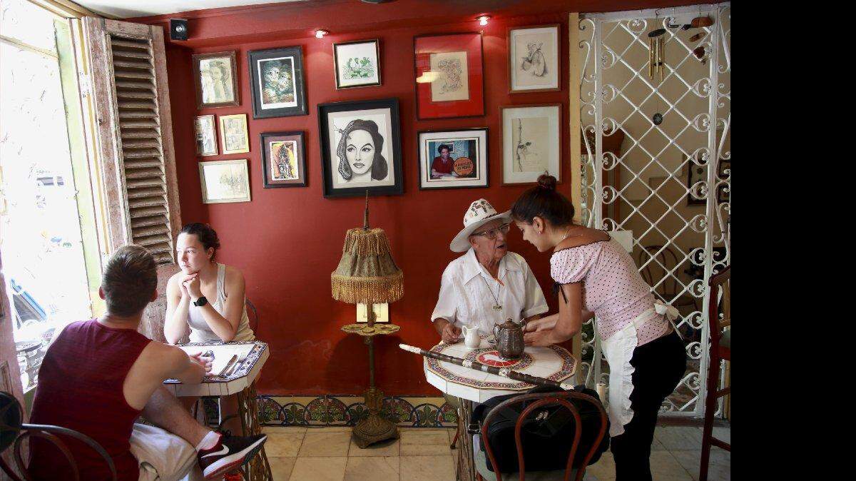 Los florecientes restaurantes privados, llamados popularmente ‘paladares', también se han favorecido con el boom.