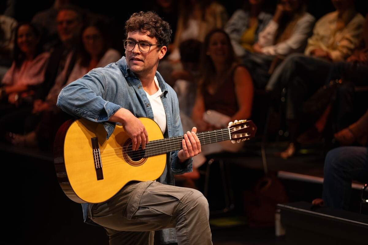 El primer actor que vino a la mente para dar vida a la obra fue Christian McGaffney.