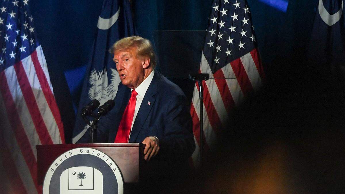 El expresidente Donald Trump da un discurso durante la Gala Anual 56 del Silver Elephant, en Columbia, Carolina del Sur, el sábado 5 de agosto de 2023.