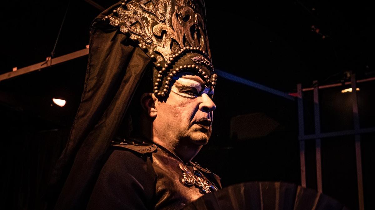 Juan Roca dirige y protagoniza ‘Bernarda’.