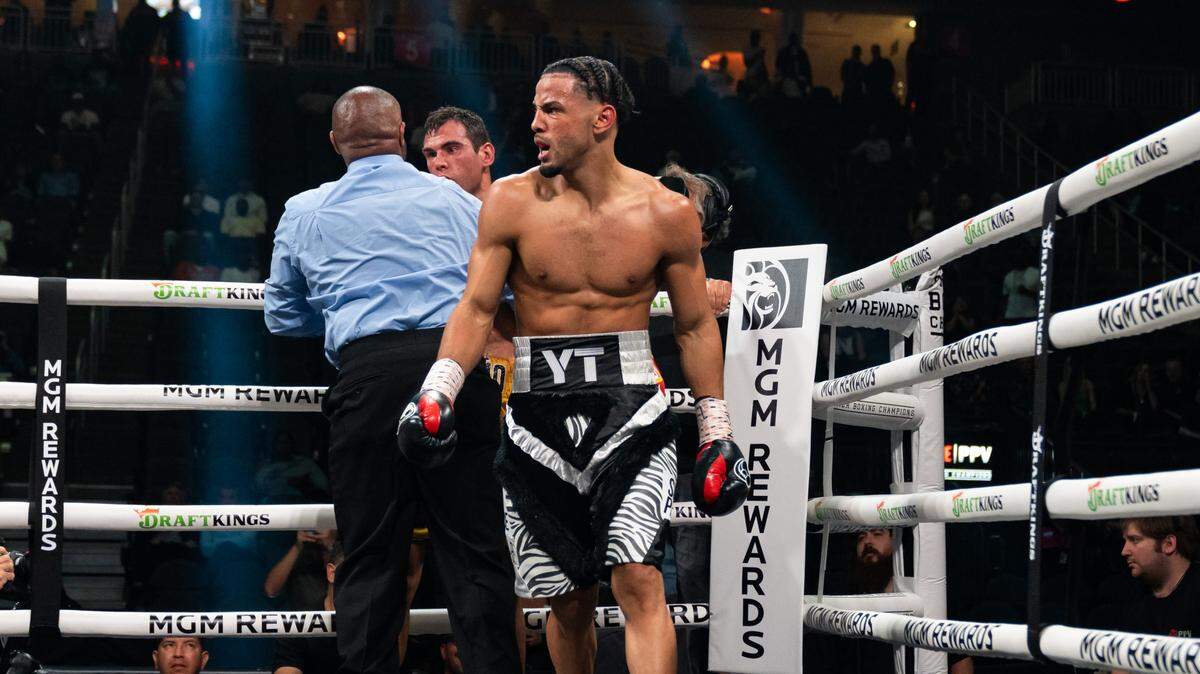 El boxeador cubano pelea Yoenis Téllez pelea contra Kendo Castaneda el 13 de diciembre, en el Hotel Caribe Royale de Orlando. 
