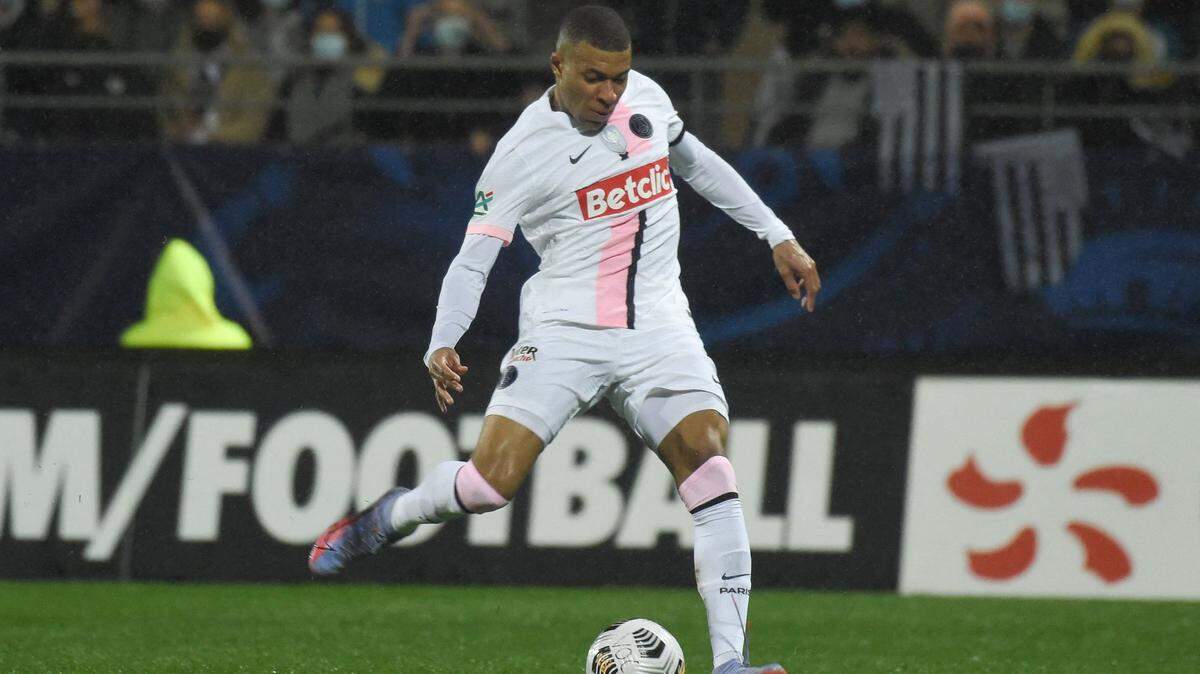 Kylian Mbappé llegará libre al Real Madrid tras no renovar su contrato con el PSG y tendrá un sueldo de 50 millones de euros al año con lo que se convertirá en el jugador mejor pagado del mundo, según la revista alemana “Bild’’.