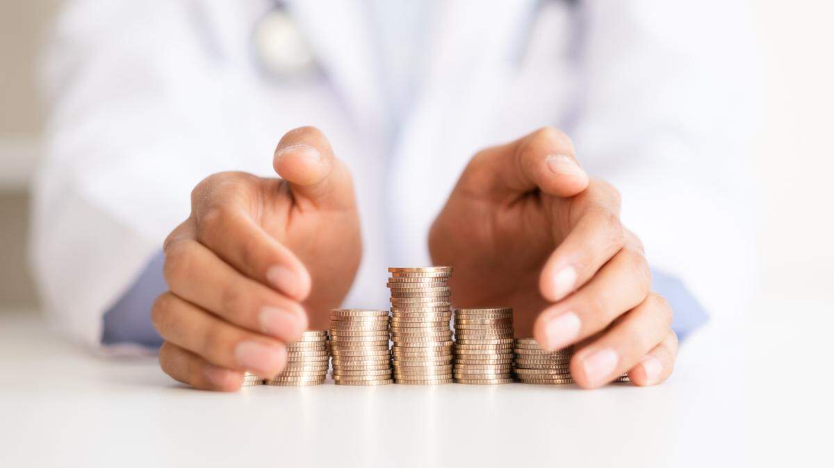 Los beneficiarios de la ayuda suplementaria (SSI) podrán recibir el pago del Seguro Social que refleja el aumento del costo de la vida para el 2024 en diciembre. Mientras que retirados, sobrevivientes de beneficiarios y discapacitados lo recibirán el 3 de enero.