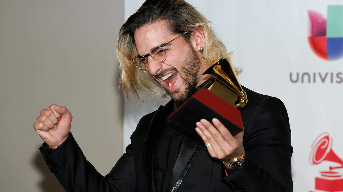 Maluma ganó Mejor Álbum Vocal Pop Contemporáneo en los Latin Grammy el 15 de noviembre de 2018, en la MGM Grand Garden Arena de Las Vegas.