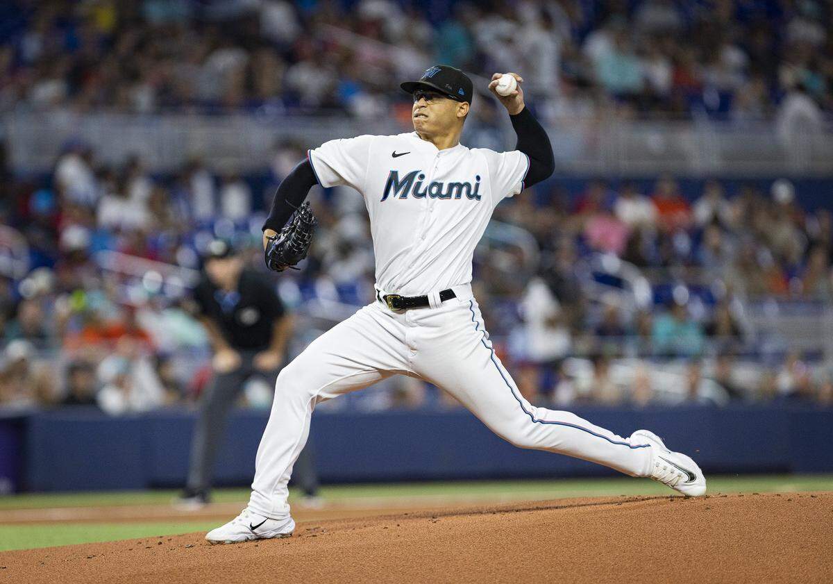 Jesús Luzardo ya ha superado la marca de innings en su carrera (109 y un tercio) en esta primera mitad de temporada. La anterior era 100 y un tercio.&nbsp;