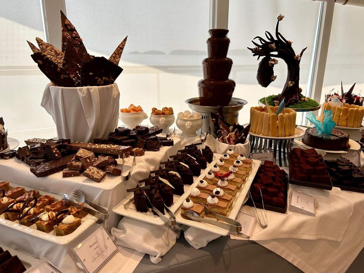 “Isla de Chocolate” en el World Café del Viking Octantis.