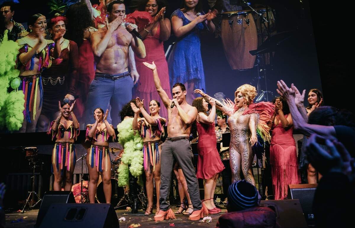 En el escenario del Aventura Arts & Cultural Center -una coqueta sala situada a pasos del mar-, Migguel Anggelo estará bien acompañado por colegas como la actriz y cantante Robmariel Olea, los bailarines del Rosie Herrera Dance Theater, y reconocidas figuras del arte drag de Miami como Danilo de La Torre y Ebonee Excell.