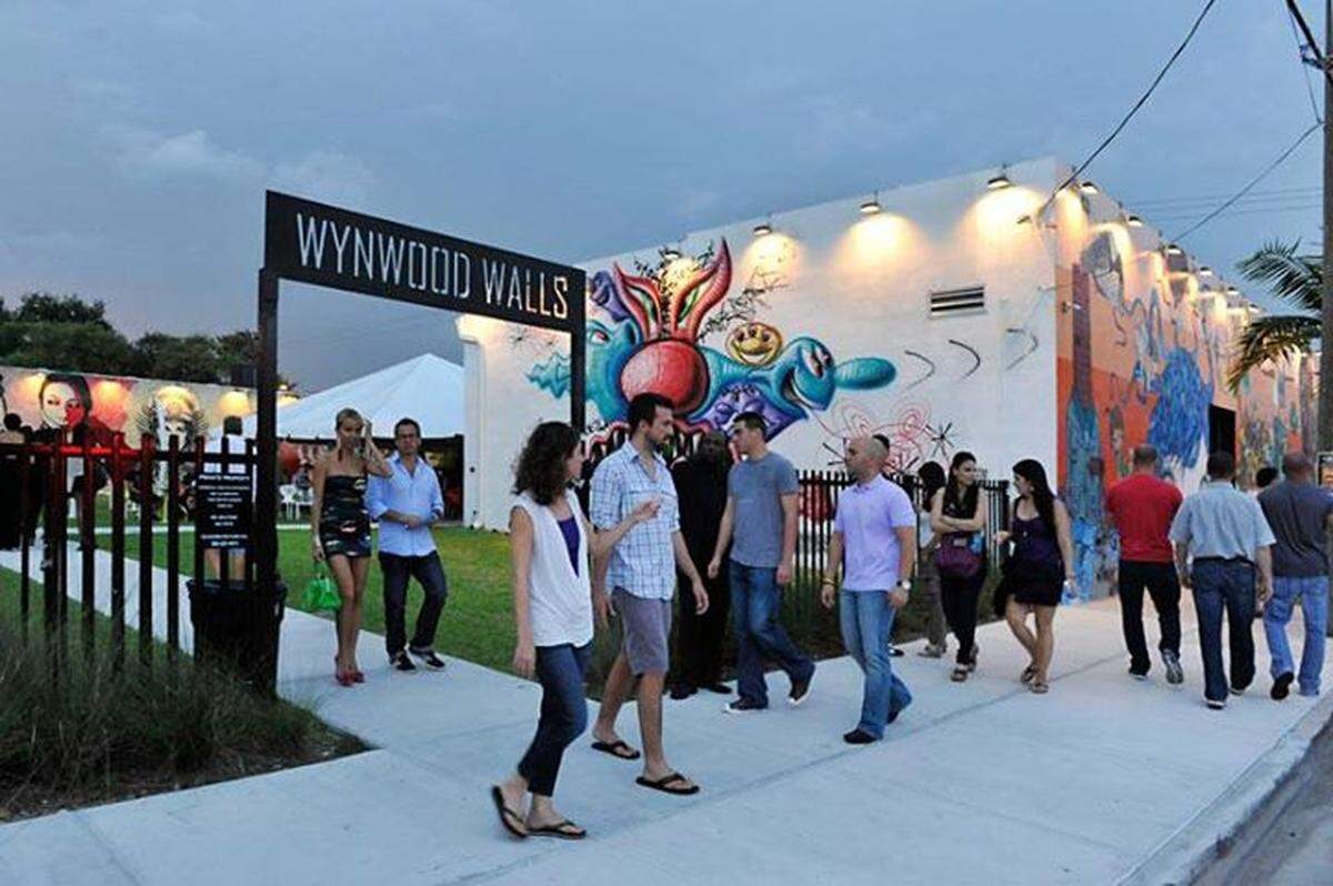 Edición de la noche de verano de Wynwood Art Walk Block Party.