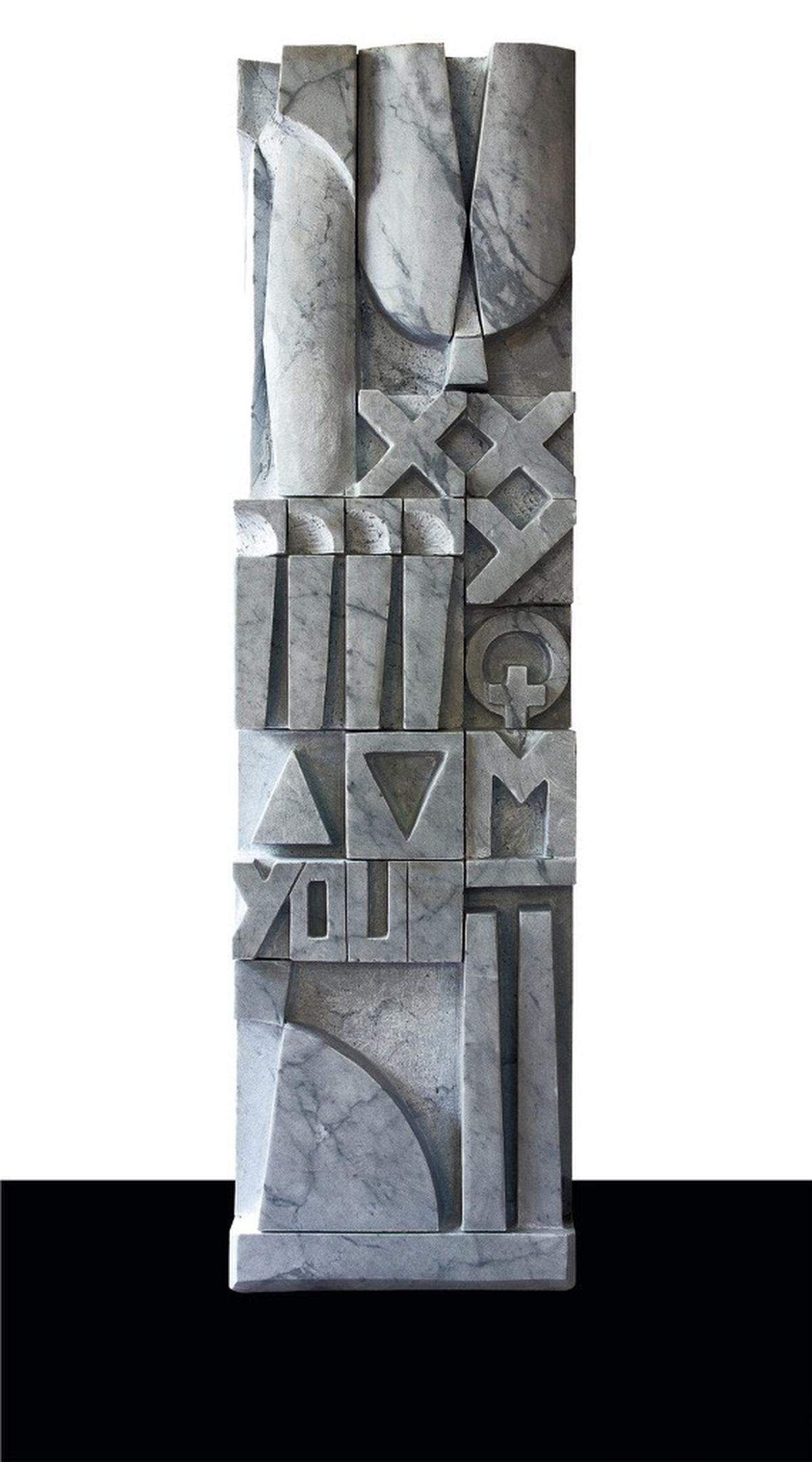 Jorge Salas ”Escrituras sin Tiempo”, de la Serie Tu y Yo, 2017. Pieza única, corte directo en mármol Carrara. 70.8 x 20.4 x 14.1 in. Ascaso Gallery.