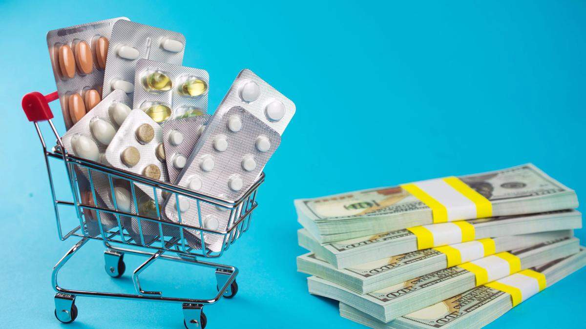 Si el medicamento no está cubierto por tu plan o si piensas pagar en efectivo, entonces el cupón podría ser una buena opción. Si no, conviene tener cuidado.