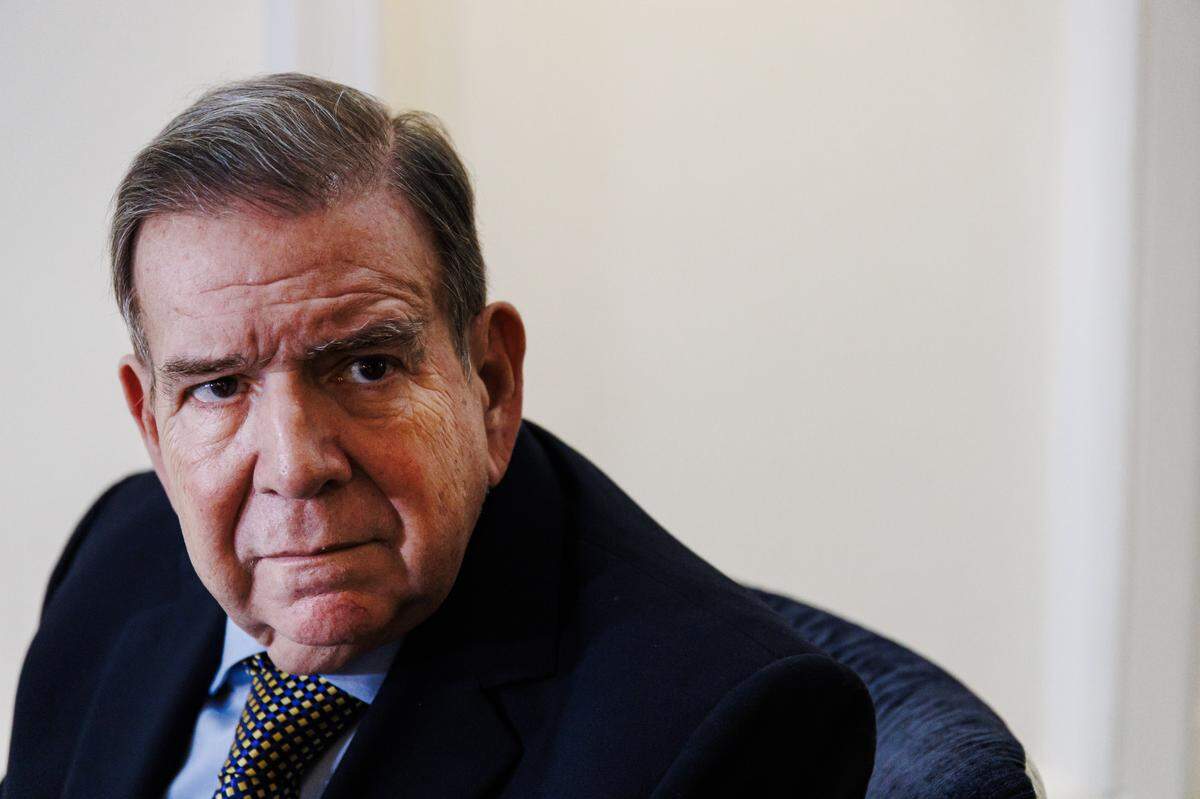 (Foto de ARCHIVO)El líder opositor venezolano, Edmundo González, posa para Europa Press, a 29 de noviembre de 2024, en Madrid (España). Edmundo González se enfrentó a Nicolás Maduro en las elecciones del pasado 28 de julio como candidato de la Plataforma Unitaria Democrática (PUD). El líder opositor permanece exiliado en España, país al que llegó el 8 de septiembre tras defender su victoria en los comicios de julio.Carlos Luján / Europa Press29/11/2024