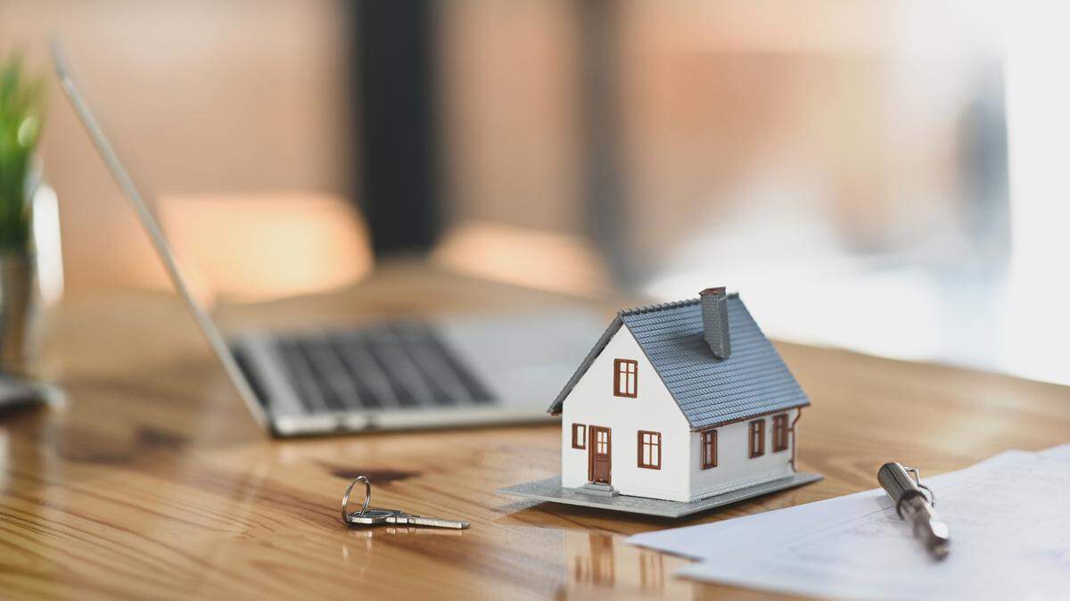Si está buscando alquilar o comprar una vivienda, necesitas tener un buen crédito. Ahora puedes leer consejos en español de los que saben porque son los prestamistas. Freddie Mac ofrece CreditSmart Essentials en español.
