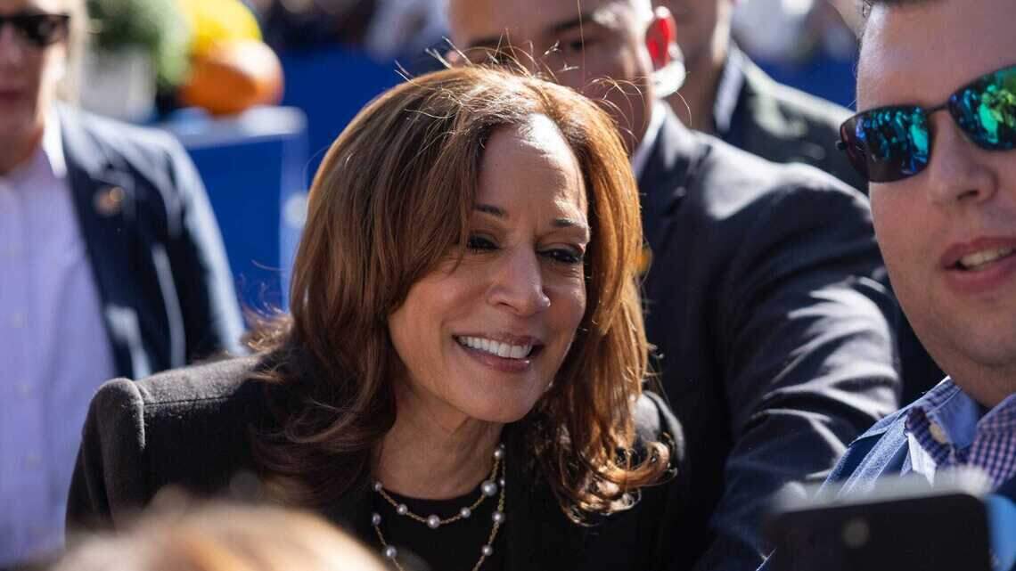 Harris cumple 60 años pero prefiere hablar de la edad de Trump, quien tiene 78