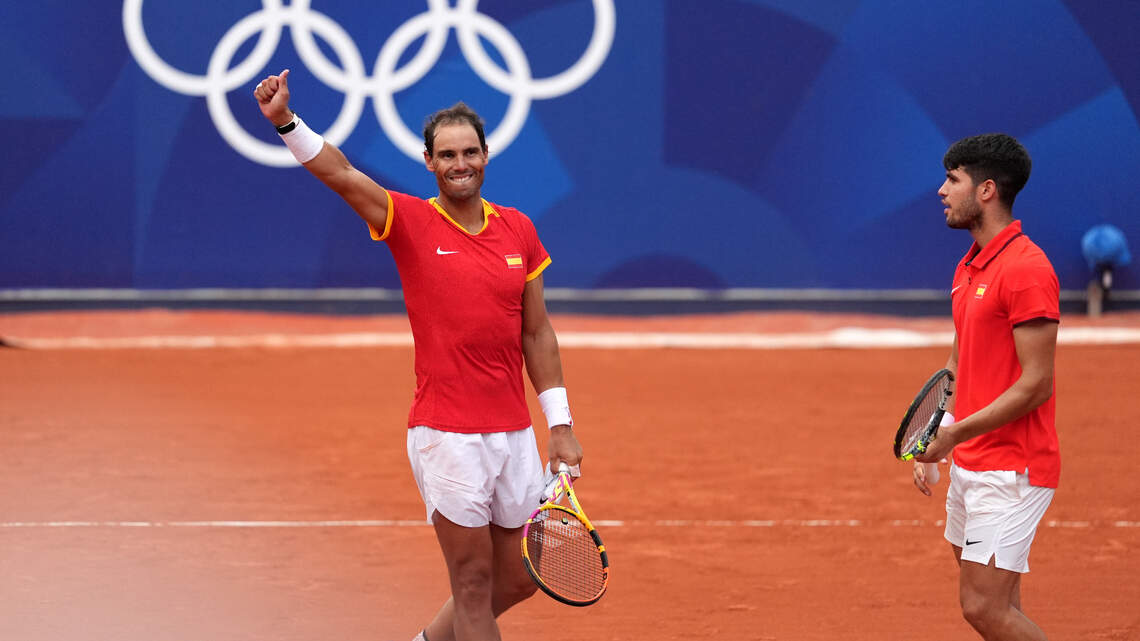 Nadal y Alcaraz vencen y mantienen la ilusión de medalla en el dobles en París