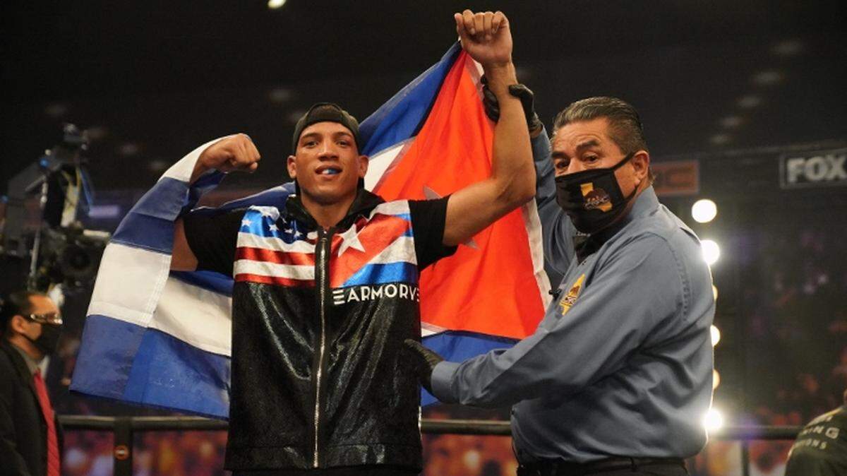 El equipo de David Morell Jr. quiere hacer cuanto antes la pelea contra David Benavídez. Los representantes del cubano harán todo lo posible porque este encuentro sea el próximo entre los dos campeones jóvenes de la división súper mediana.