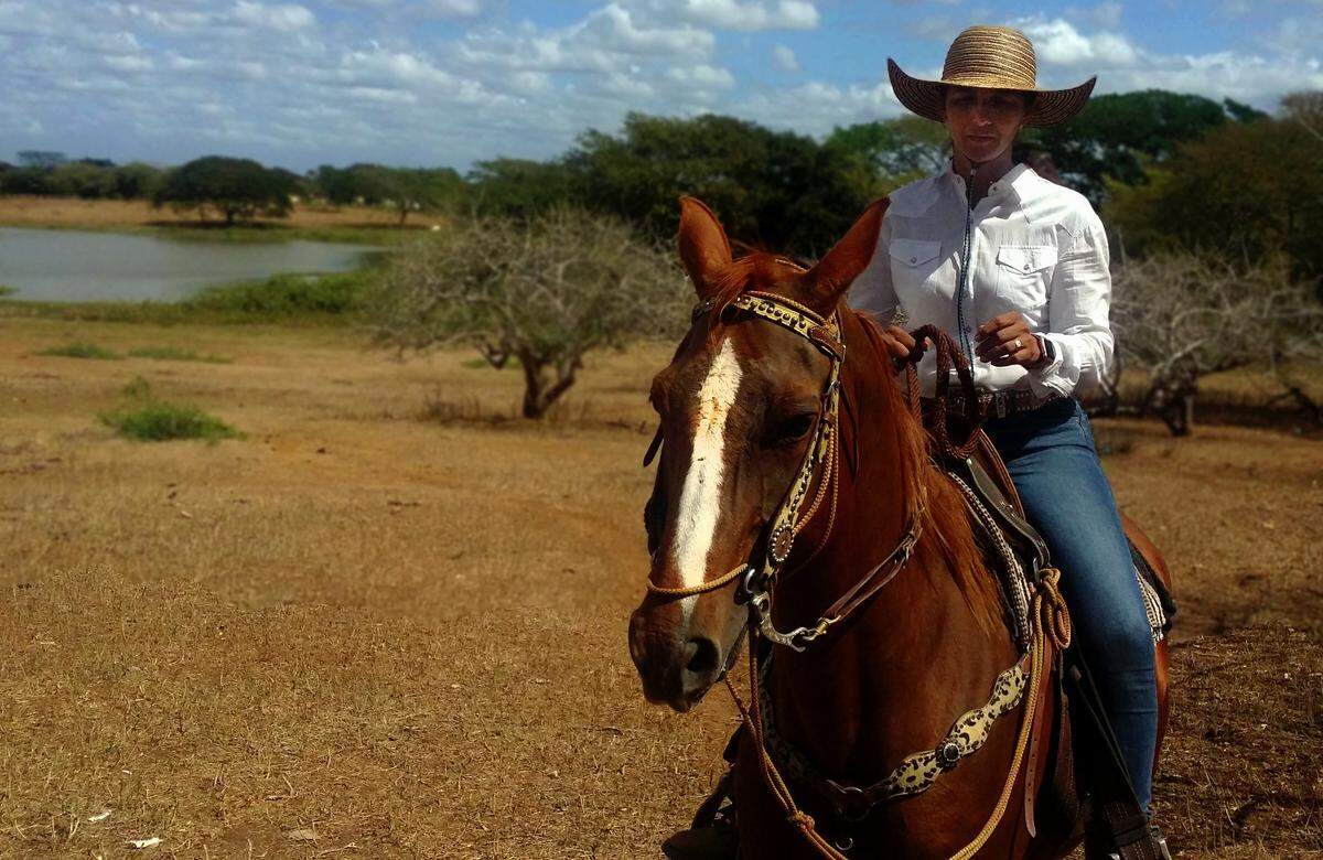 La venezolana Leydi Dorante dirige una de las pocas fincas productoras que quedan funcionando en Guárico.