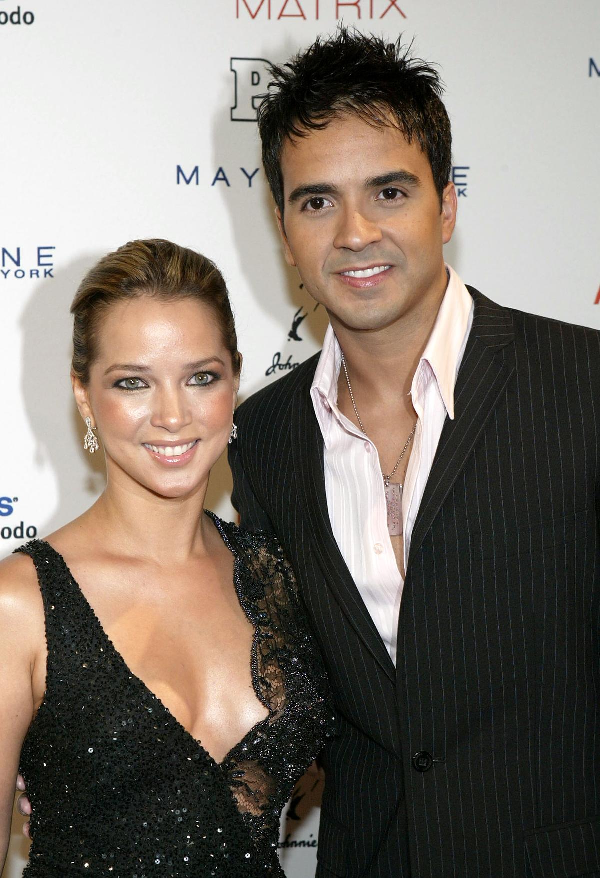 NEW YORK - MAY 19:  Actress Adamari Lopez and singer/songwriter Luis Fonsi attend the “People En Espanol” 50 Most Beautiful People Gala at Splashlight Studios May 19, 2004 in New York City.  (Photo by Paul Hawthorne/Getty Images)