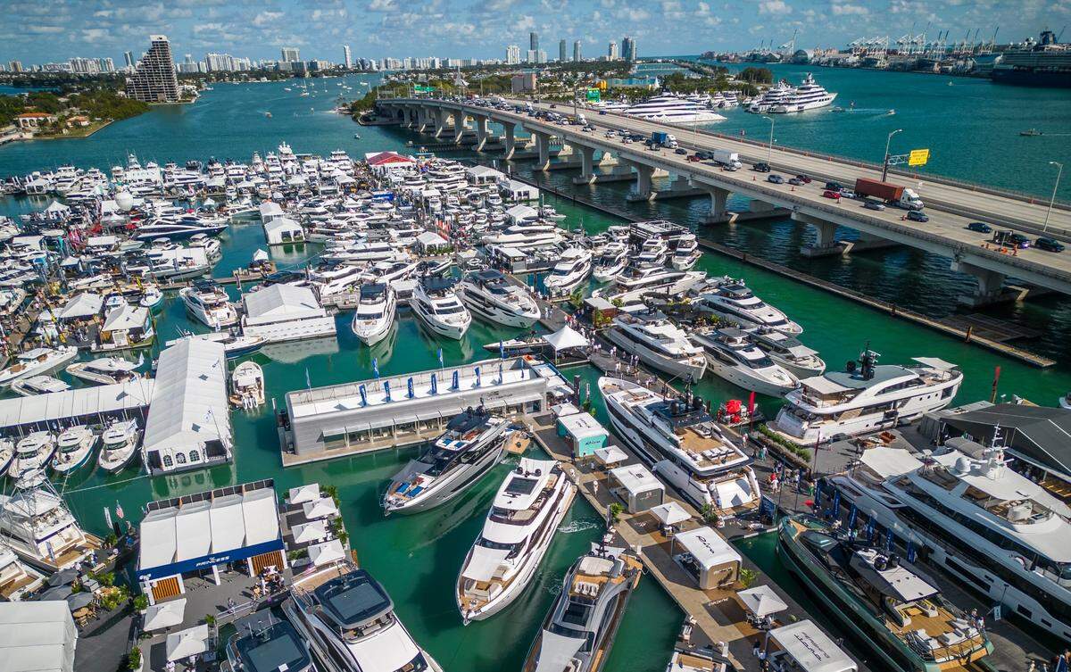 View of heavy traffic on the MacArthur Causeway and thousands of boats are docked at the Herald Plaza Marina as part of the 2024 Discover Boating Miami International Boat Show, taking place in Miami and Miami Beach, till February 28, on Thursday, February 15, 2024.