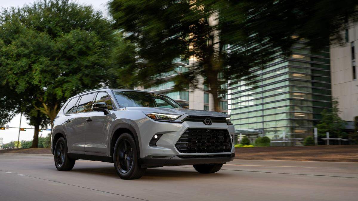 El Toyota Grand Highlander del 2025 es un vehículo espacioso, que se destaca por su confort, tecnología y por la calidad de construcción.