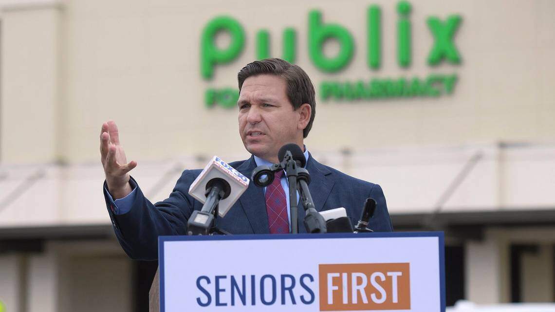 Ya pueden vacunarse todos los empleados de escuelas K-12 de Florida sin importar la edad
