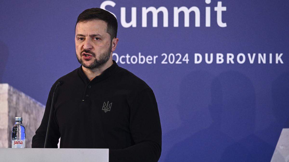 El presidente ucraniano, Volodimir Zelenski, da un conferencia de prensa durante su visita a Dubrovnik, Croacia, el 9 de octubre de 2024.