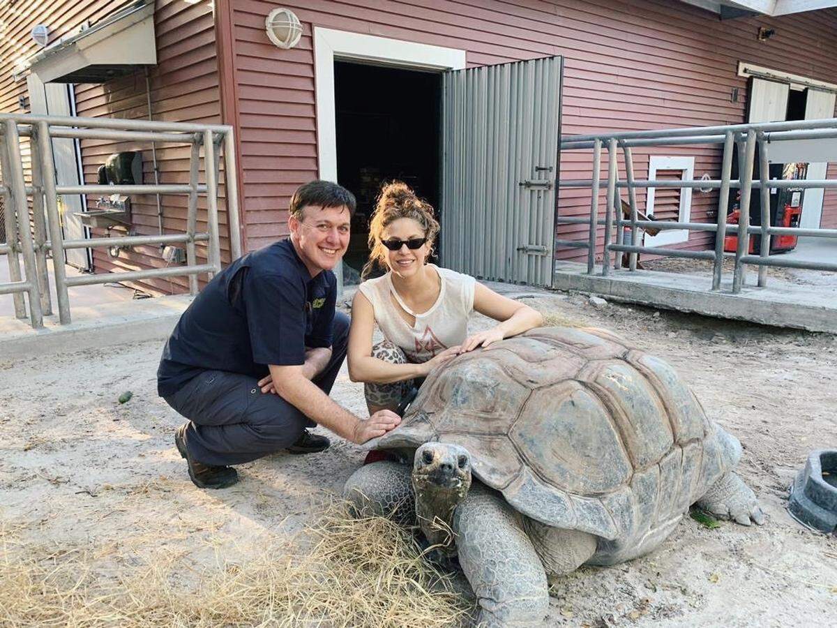 La cantante internacional Shakira visitó recientemente con sus dos hijos en Jungle Island.