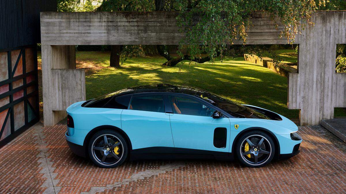 El primer coche totalmente eléctrico de Ferrari, "Luce", en esta imagen obtenida por Reuters el lunes 25 de mayo de 2026, después de que el fabricante de coches deportivos de lujo presentara el modelo.