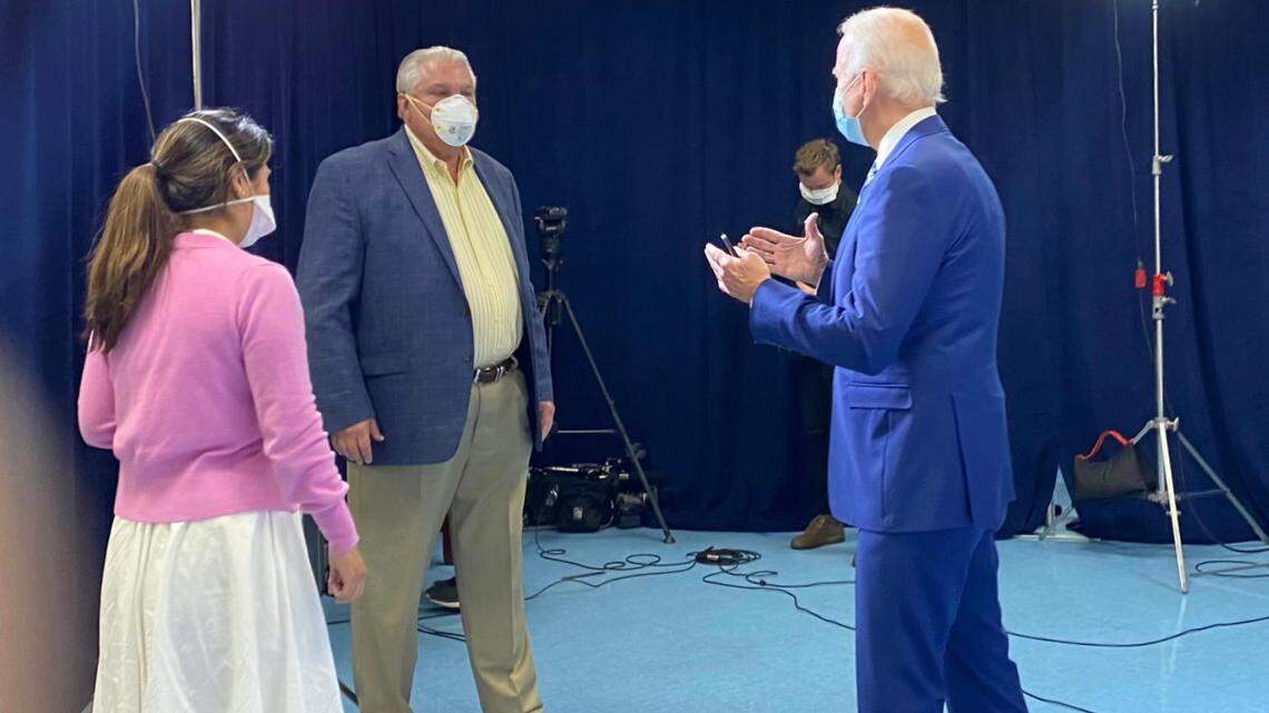 Raúl Martínez, former mayor of Hialeah, interviews Joe Biden during the presidential campaign.