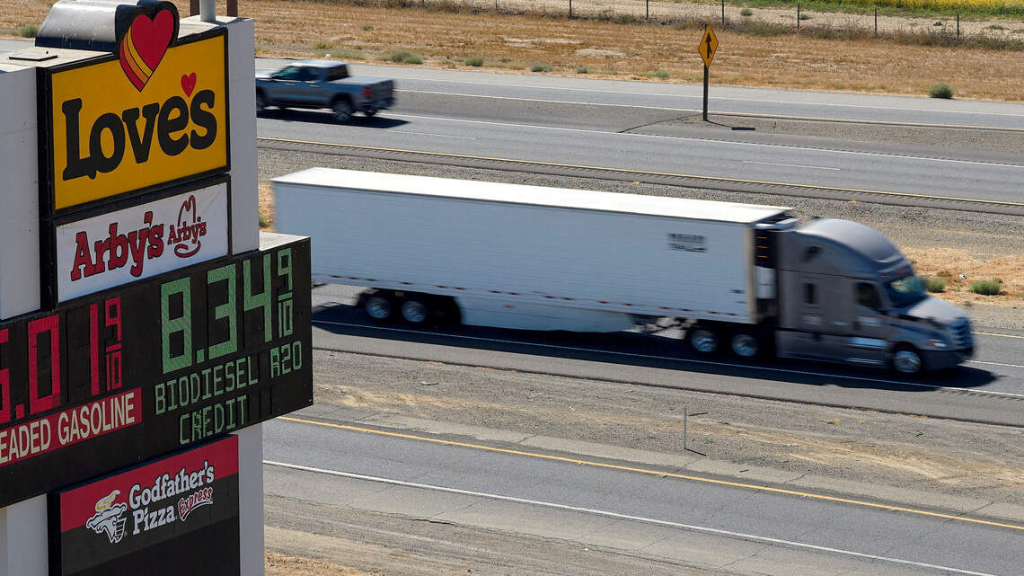 El alza del diésel comienza a afectar a otros precios en Estados Unidos