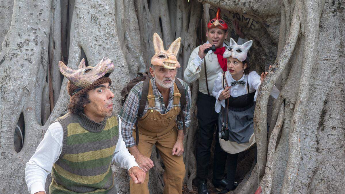 Elenco de ‘El último río de aguas transparentes’ (desde la izq.): Roberto Garrido, Pablo Cunqueiro, Joel Sotolongo y Verónica Rocco.