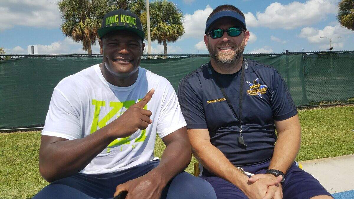 GERMÁN CAICEDO (der.) durante un entrenamiento con Luis Ortiz en Miami.