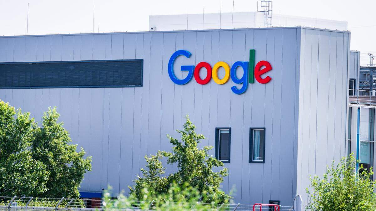 “Google es un monopolista y ha actuado como tal para mantener su monopolio”, dictaminó el juez Amit P. Mehta en su opinión, en la que afirmó que la tecnológica ha violado la sección 2 de la Ley Sherman al mantener prácticas monopolística en servicios de búsqueda y publicidad general.