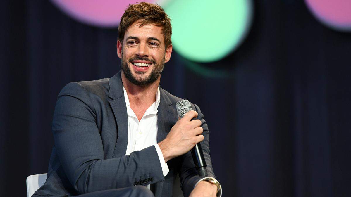 William Levy habla durante la celebración de la Herencia Hispana de la revista People en Español en octubre del 2019, en Nueva York. El actor cubano continúa su carrera como hombre de negocios invirtiendo en una compañía de zapatillas deportivas.
