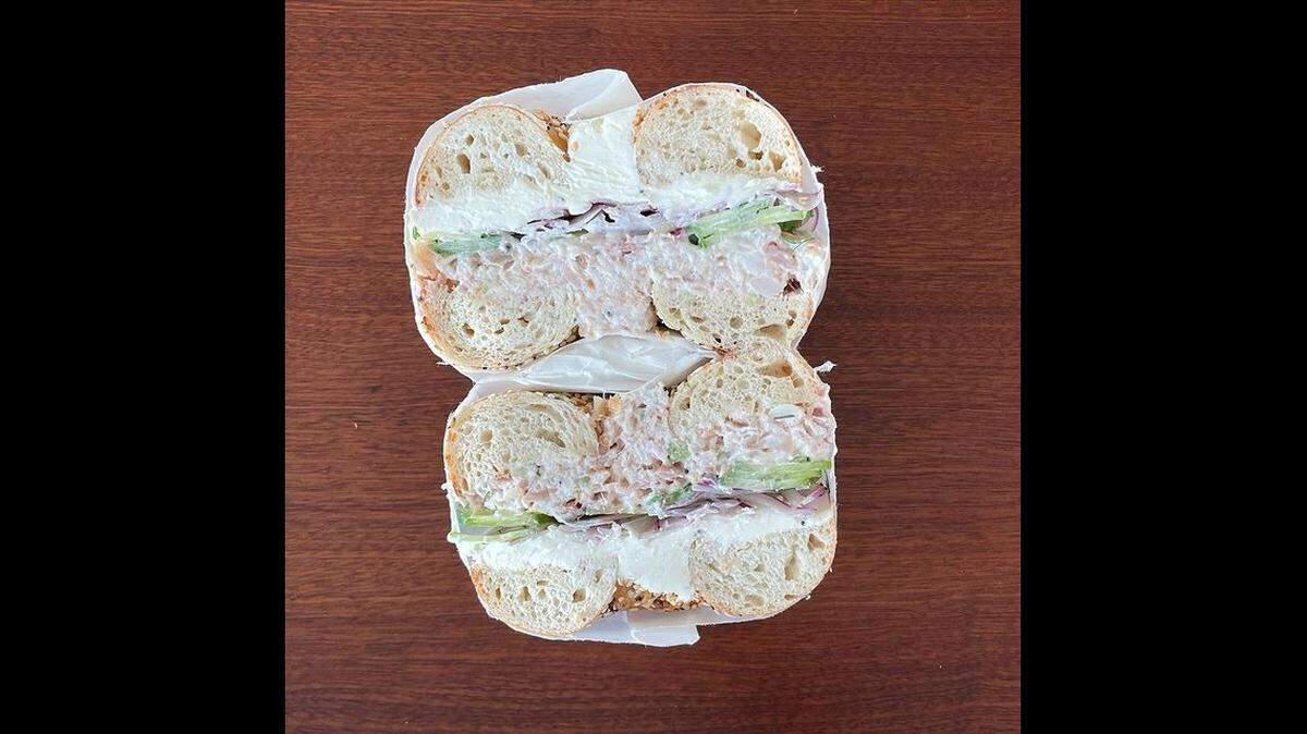 La tienda de bagels ubicada en Biscayne Boulevard, solo vende sus productos para llevar, y se ha convertido una de las favoritas.