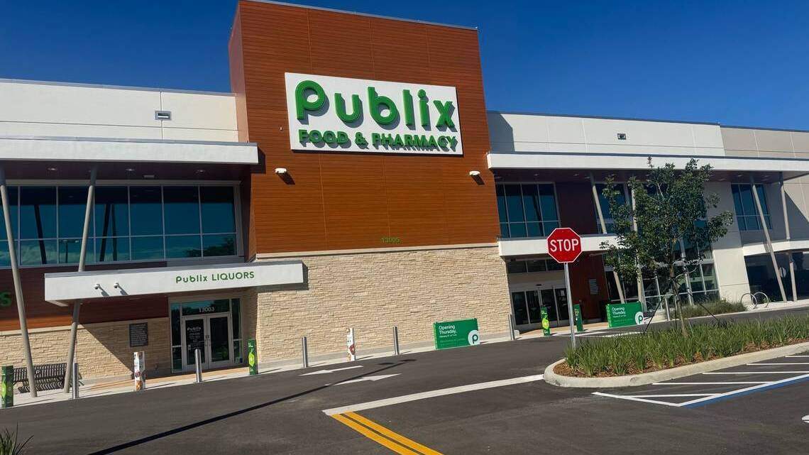 Un nuevo Publix acaba de abrir en el área de The Falls, y los clientes no dejan de hablar. Echa un vistazo