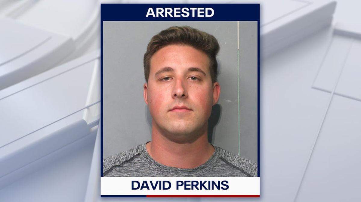 David Perkins, residente de la Florida, fue uno de los dos jóvenes acusados de vandalizar la icónica boya de Cayo Hueso.