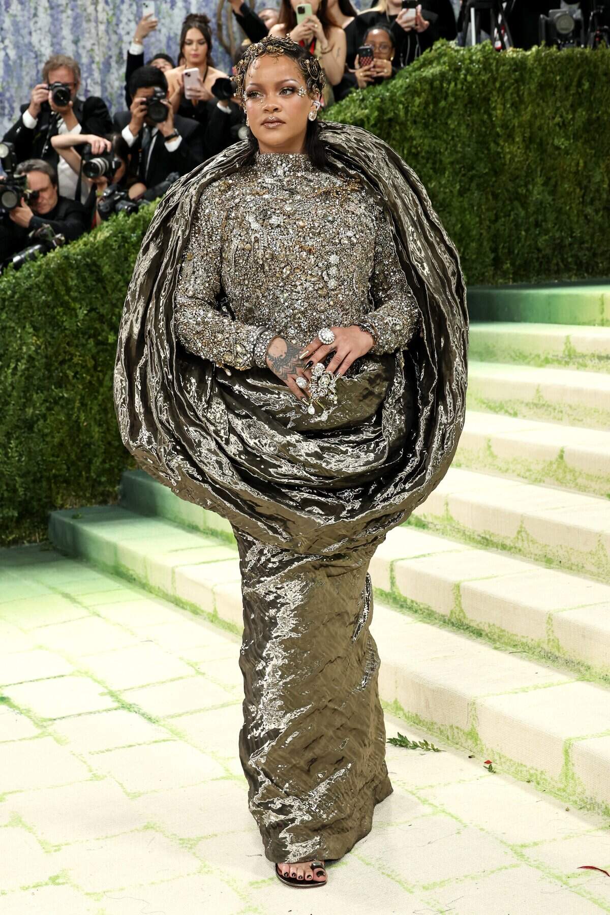 NEW YORK, NEW YORK - MAY 04: Rihanna attends the 2026 Met Gala celebrating "Costume Art" at the Metropolitan Museum of Art on May 04, 2026 in New York City. (Photo by Jamie McCarthy/Getty Images)
