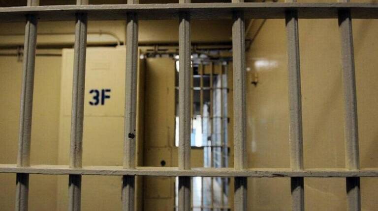 Drug gang tyrannized public housing area. 13 are off to new housing: federal prison
