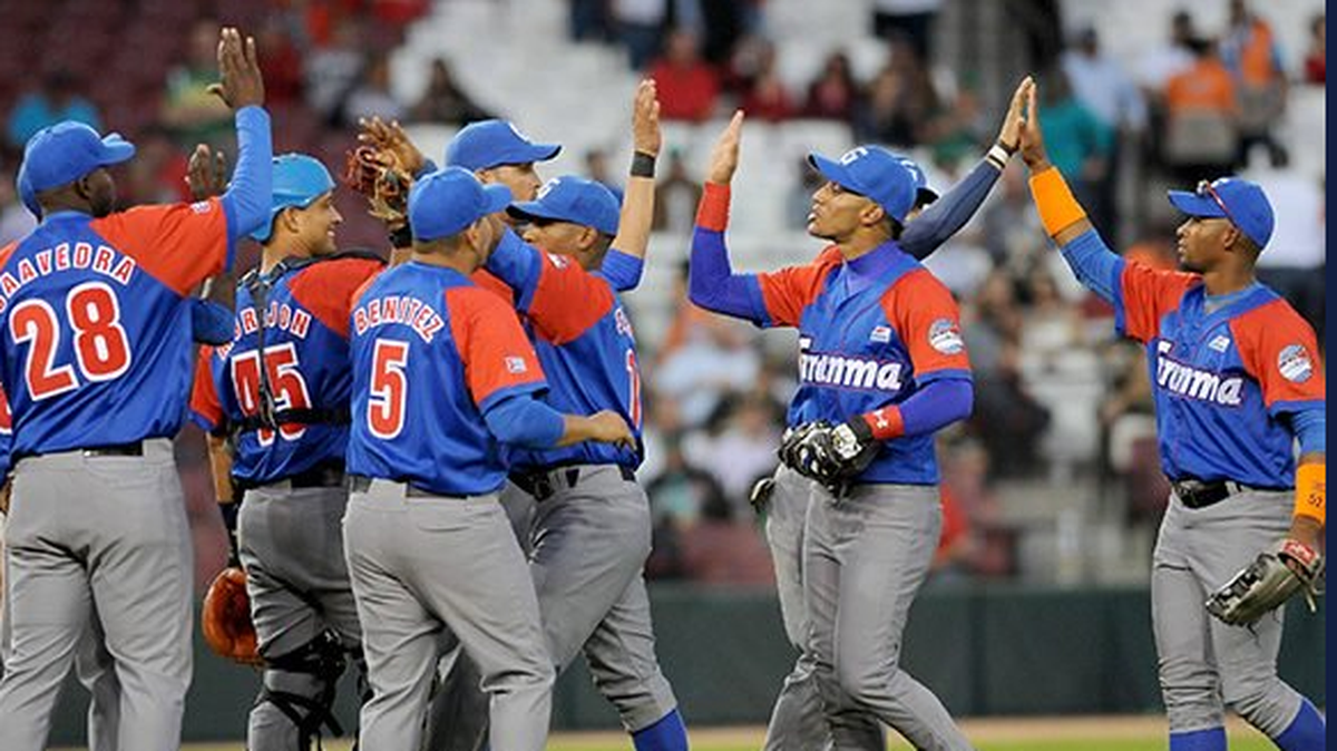 Los Alazanes de Granma conquistaron la Serie Nacional de Béisbol de Cuba al derrotar 3-2 a Leñadores en el estadio Julio Antonio Mella, el domingo 28 de enero de 2018 en  Las Tunas.