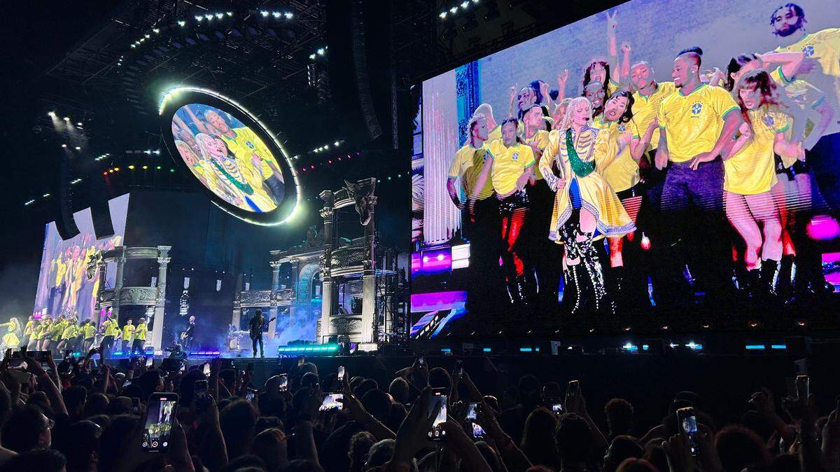 La cantante estadounidense Lady Gaga durante la presentación en su concierto gratuito en la playa de Copacabana, Río de Janeiro, el 3 de abril de 2025.