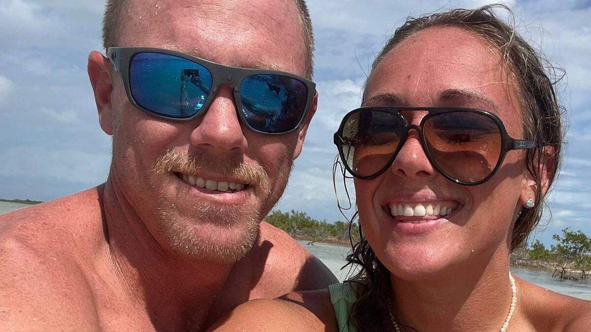 Tyler Nulisch y Brittany Holbrook en una fotografía que Holbrook colgó en Facebook en enero de 2023. El 24 de febrero de 2025, Holbrook fue hallada culpable de matar a Nulisch en la casa de ambos en los Cayos de la Florida.