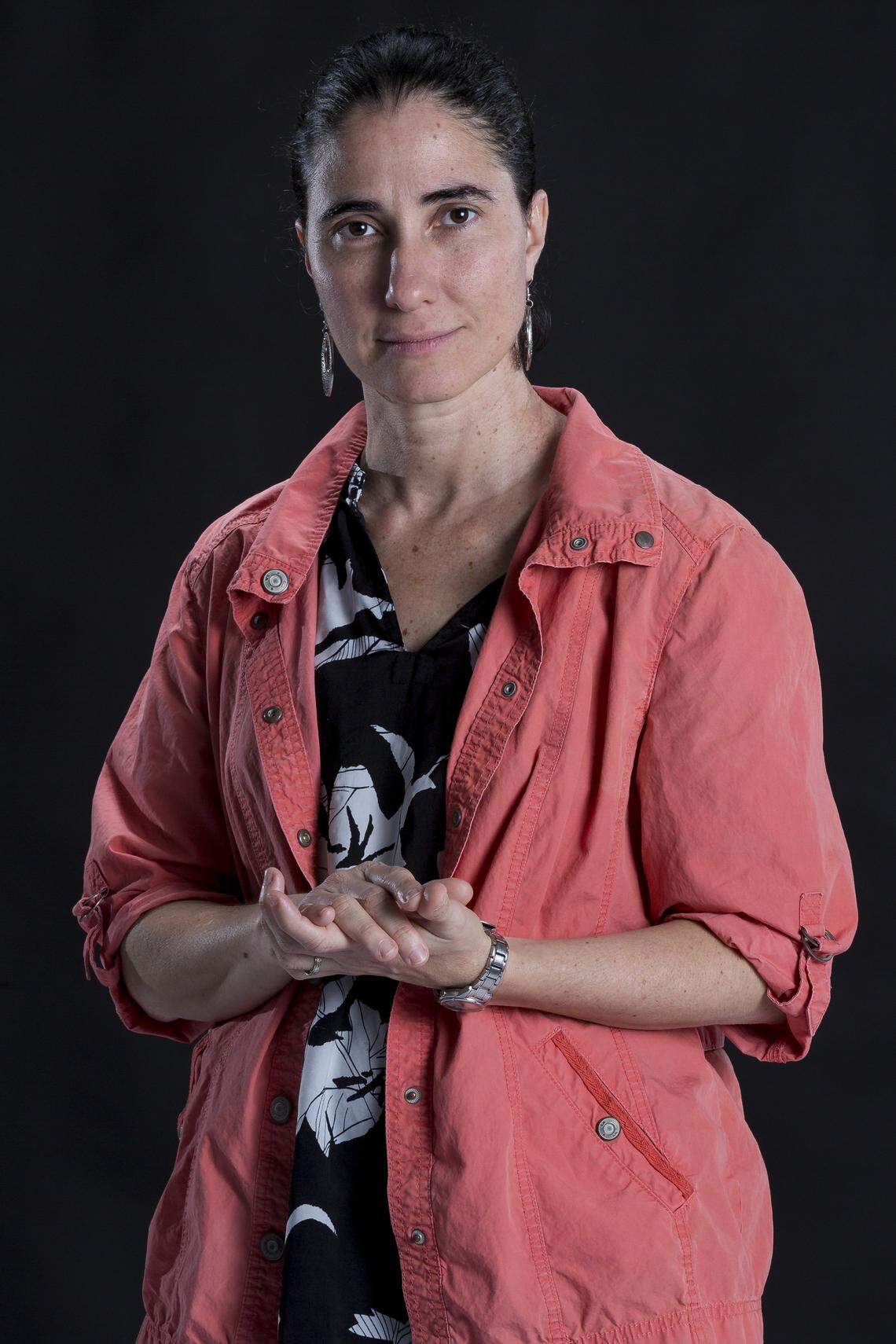 La periodista independiente  y directora de 14ymedio Yoani Sánchez en la redacción de El Nuevo Herald, el 9 de mayo.