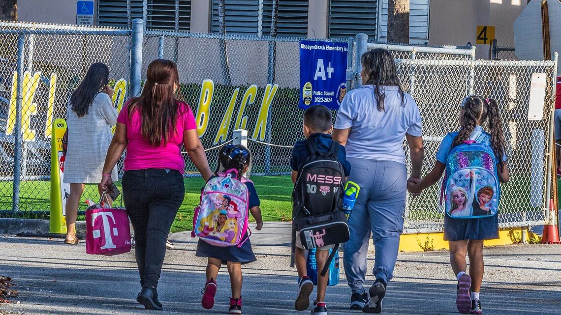 Se liberarán fondos federales para la educación, lo que ofrecerá alivio a las escuelas de Florida