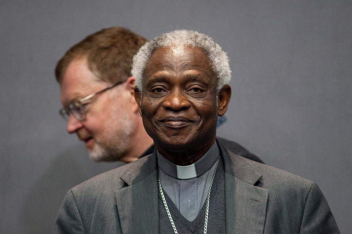 El cardenal Peter Turkson, durante una conferencia de prensa el 20 de marzo de 2025.